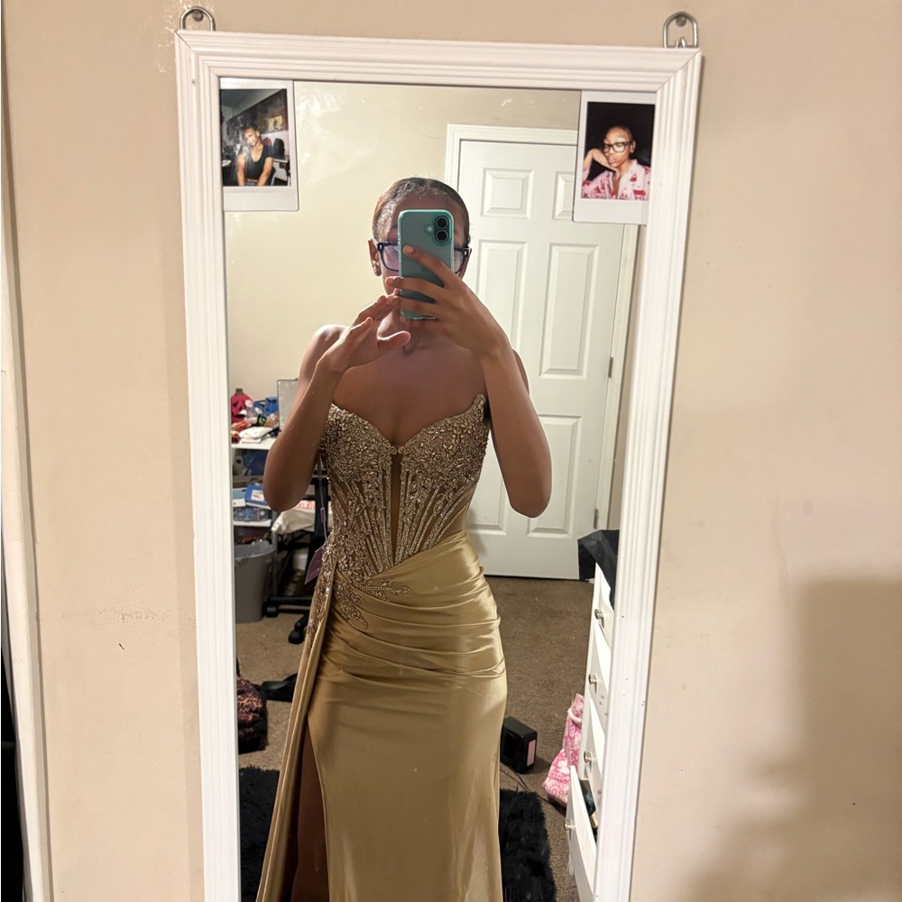 Prom Dress!! - Picture 8 of 11